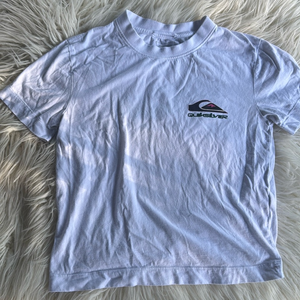 Quicksilver cropped t shirt XS
